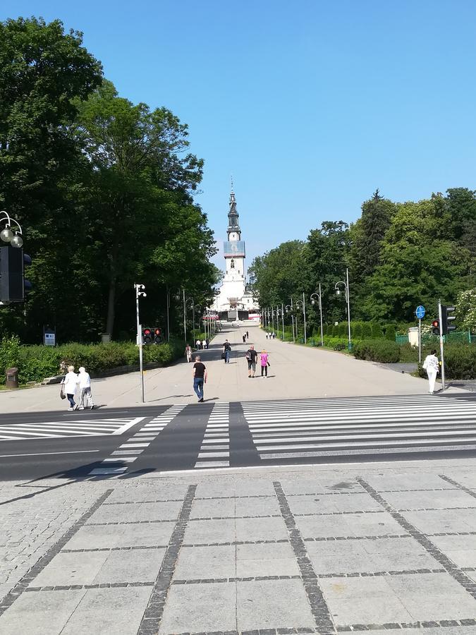 Studio Aleja 77 Czestochowa Exterior photo